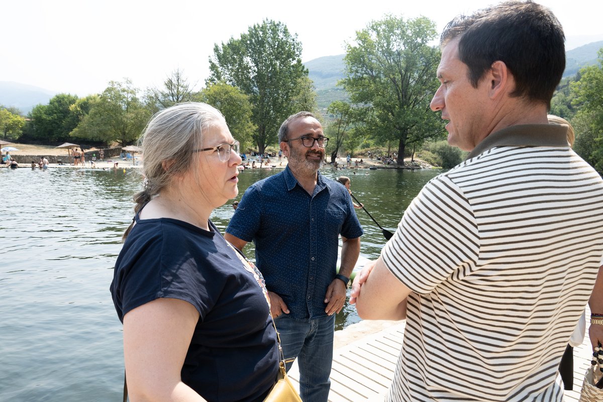DiputacionCC's tweet photo. 💧 Invertir en nuestros pueblos es construir futuro.

🏞️ La Diputación de Cáceres destina 600.000 € a La Pesquerona y Simón Grande, en Cabezuela del Valle.

🌿 Más turismo sostenible, más oportunidades y más futuro para nuestros municipios. + info:
https://t.co/kND768RHaN https://t.co/8gRqjkLqXi