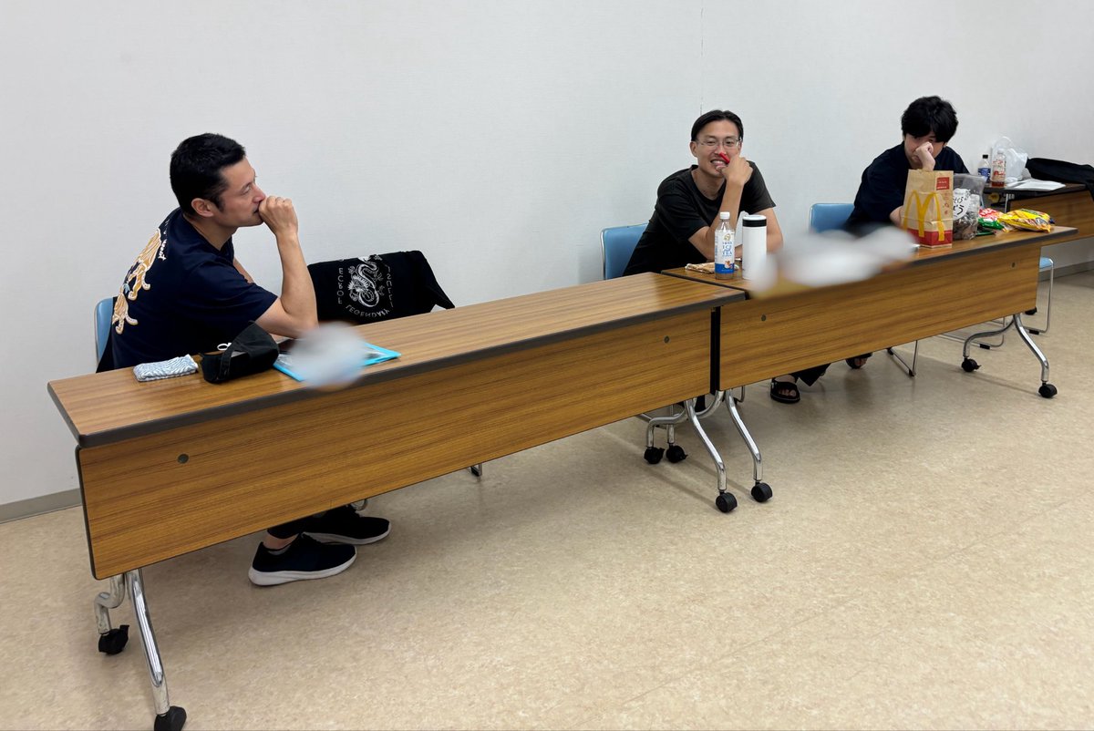 Yoidore_Purin's tweet photo. こんにちは、よいぷりです
⁡
今回の稽古も、みんなで動きや台詞を確認したり、より面白い作品にするために演出をつけたりしました！
また、舞台に必要な衣装についても話し合いました👗✨
⁡
少しずつですが、本番に向けた準備が進んでおります！
 #よいぷり https://t.co/tv3KCEKhrR