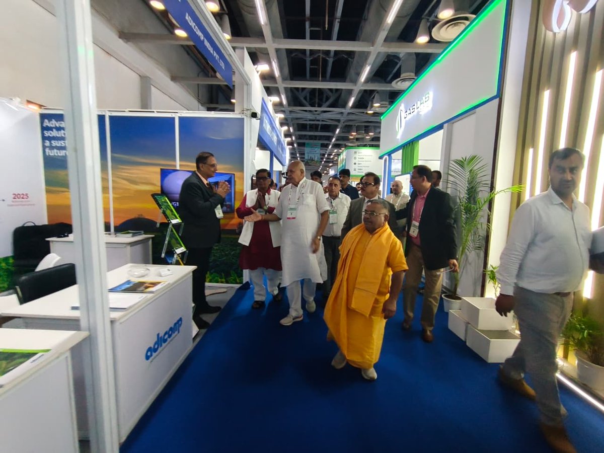spshahibjp's tweet photo. आज जनपद नोएडा में "India BioEnergy &amp; Tech Expo - IBET 2026" में सम्मिलित हुआ।
11 से 13 अगस्त तक ग्रेटर नोएडा के इंडिया एक्सपो सेंटर में आयोजित इस तीसरे अंतरराष्ट्रीय सेमीनार में बायोएनर्जी, ग्रीन हाइड्रोजन, CBG, एथेनॉल, बायोडीजल और वेस्ट-टू-एनर्जी जैसी उभरती तकनीकों की...(1/3) https://t.co/yQxFaiLGWK