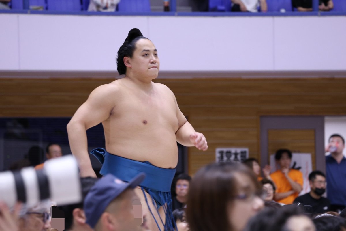 tomo_sumo's tweet photo. 琴栄峰‼︎
今日は琴櫻の代わりに取組二番お疲れさまでした😍
琴栄峰の三役揃い踏み見れて良かった✨ https://t.co/b14b5l2bvS