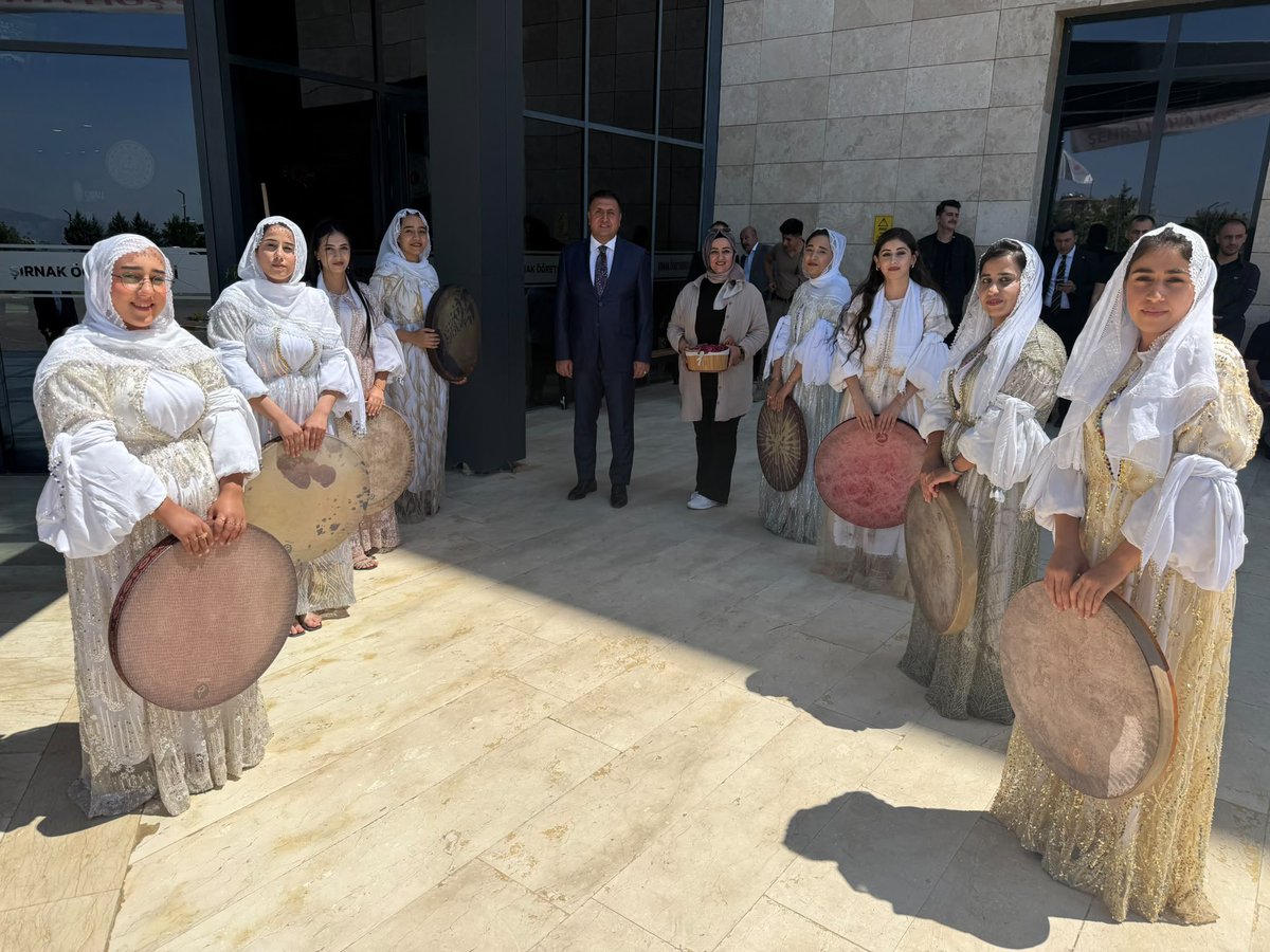 MucahitYentur's tweet photo. Gabar ve Cudi'nin gölgesinde,
Dicle'nin hayat verdiği; tarih, kültür ve medeniyet beşiği
Şırnak ve Cizre'deyiz... https://t.co/mDmtQ524QC