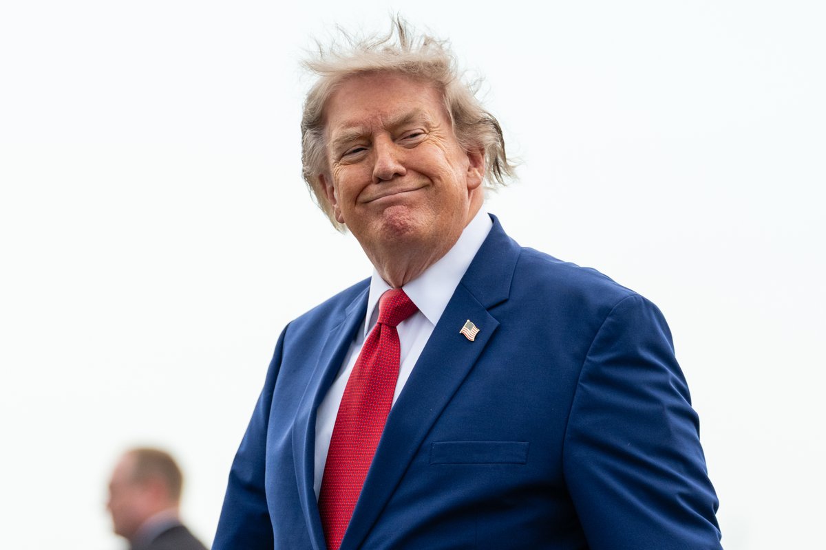 ReadBPdaily's tweet photo. Trump refused to rule out declaring a national security emergency to seize control of the November midterms, telling a far-right host "stranger things have happened" after being asked to consider imposing voter ID, proof of citizenship, and mail-in ballot restrictions without a Senate vote.
No president has ever used emergency powers to alter U.S. elections. Courts have already blocked two of Trump's executive orders on elections this term. The Constitution gives states and Congress, not the president, authority over elections.