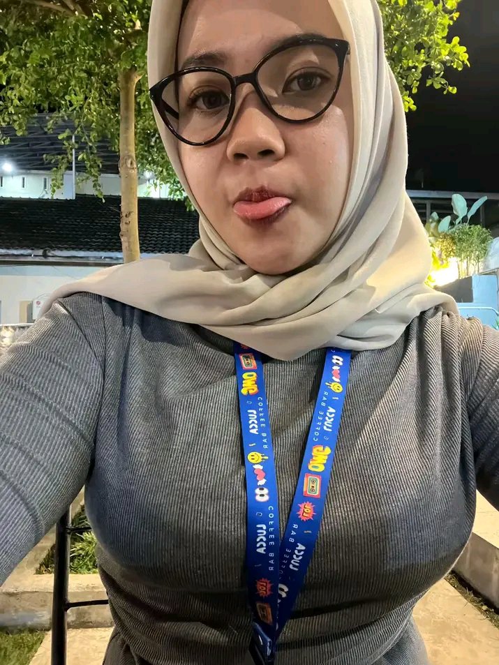 Cindyanafu2j's tweet photo. Siap nampung p3juh kamu mas 😣
Yg mau kontol1n foto aku langsung DM ya, nanti aku kasih bahan lagi 🥰 aku temenin cs sampe kamu keluar sayang💦

#pejuhin
#kontolin
#cumtribute
#chatseks https://t.co/ncJ8rUfn6Q