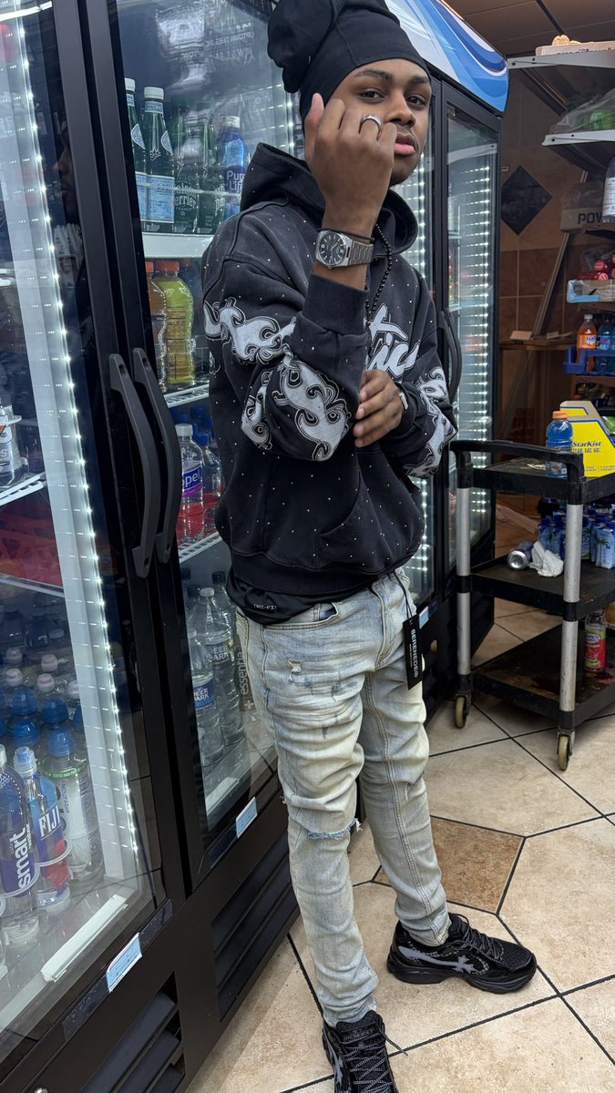 billontenz's tweet photo. #viral #billygbandz 
Follow my ig: billygbandz https://t.co/vITdE3ngHc