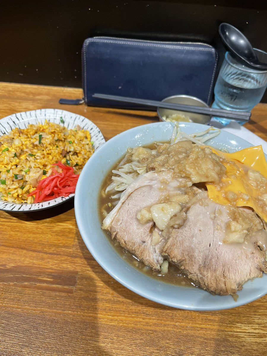 peromeeting's tweet photo. 麺に始まり麺に終わる https://t.co/8kG8Fk06Yd
