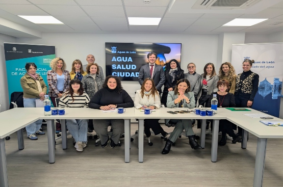 AguasdeLeon's tweet photo. Si formas parte de una entidad social de León y quieres desarrollar un proyecto que beneficie a los leoneses que más dificultades tienen... ¡Agua, Salud y Ciudad es tu programa! 💙

🗓️Tienes de plazo hasta el 30 de septiembre para enviar tu candidatura

https://t.co/tSn1d2rqaj https://t.co/HryJ7E99zK