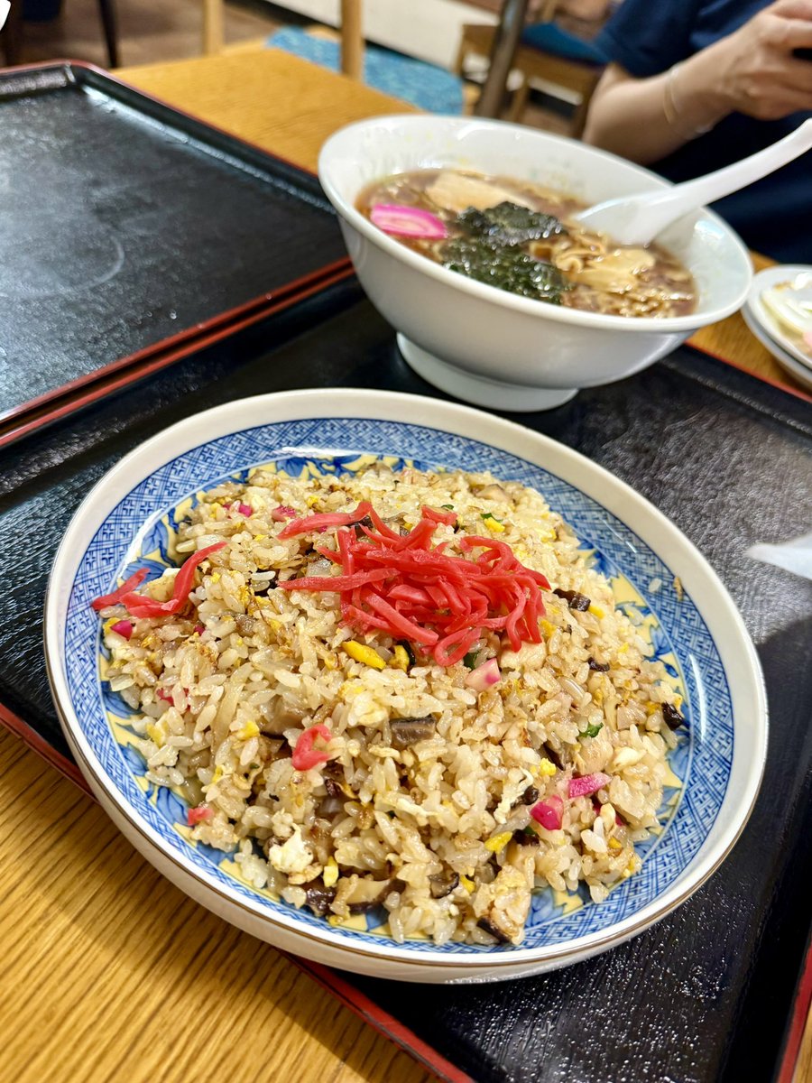 za0ez's tweet photo. 帯広メシ…
醤油ラーメン at ローマの泉食堂
オレ的帯広No.1ラーメン
これぞ「昭和」な日帰り温泉に併設される町中華的なお店で、切り盛りするのは80歳超のハルちゃん✨
帯広の定宿「ヤドカリの家」から近いので行きやすくて嬉しいことこの上ない👍
いつまでも元気で営業を続けて欲しいな😊
2026.7.23 https://t.co/6S2ikanOMH
