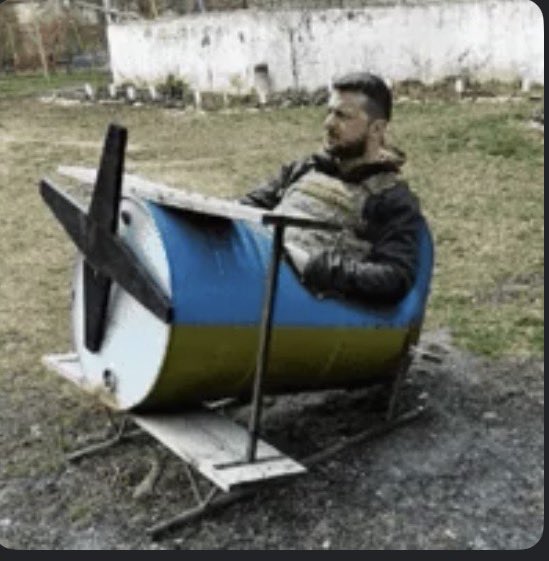 Nanuq072's tweet photo. @Geo_MW @revishvilig I think I may have worded my post poorly. I agree with you. BTW, I hear Zelensky has created some air defenses. They didn’t have washing machines but they had oil barrels that they stole from Russia! https://t.co/73jHncZwvN