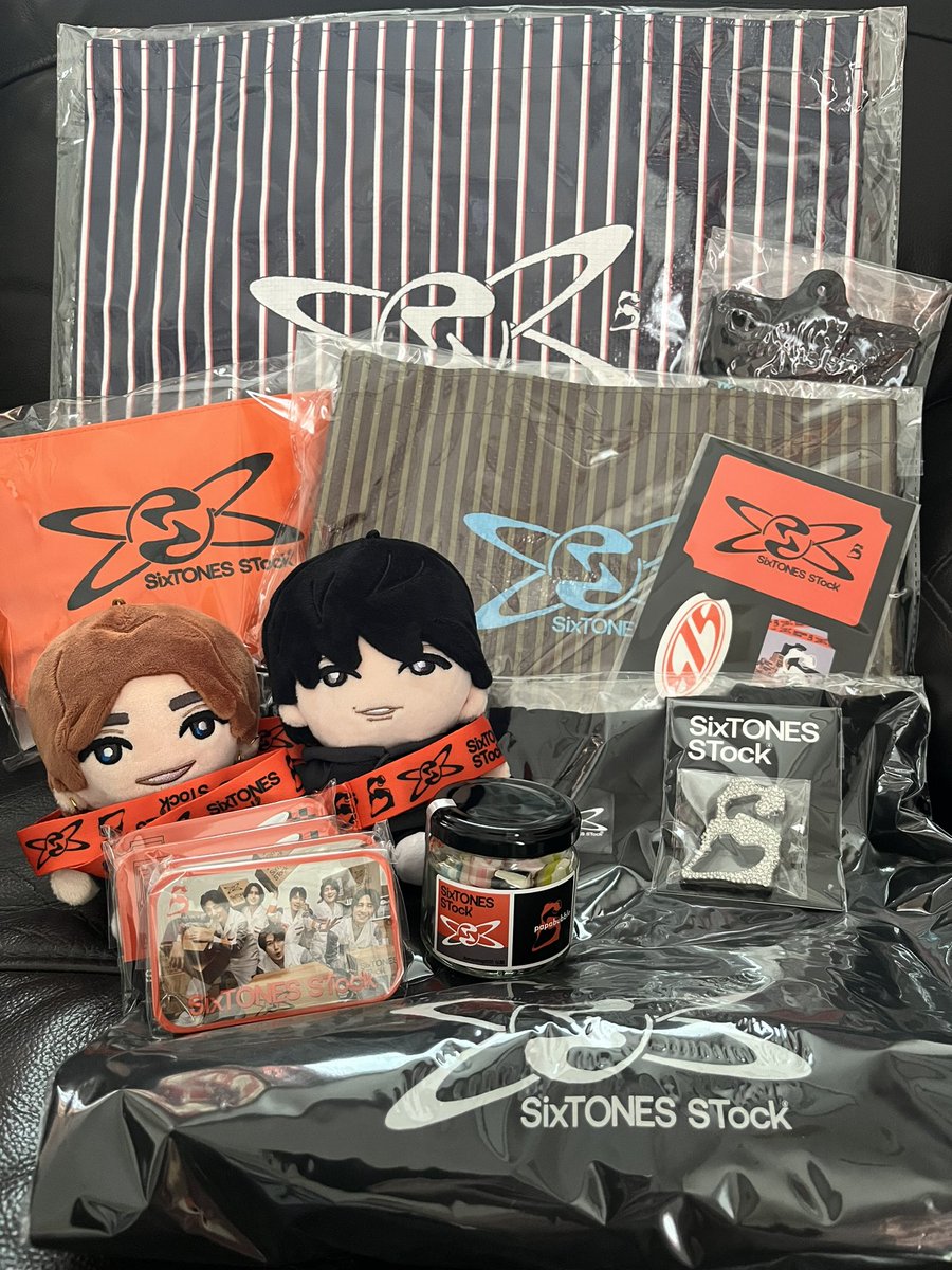 2nd_bell's tweet photo. 念願のストスト行ってきた💎40分じゃ全然足りなくて見れなかった場所もあるけどあの空間に居られたことが何より幸せだった🥰ほっくんの音声録音はほぼ聞こえずで失敗だけど良い思い出🤣一緒に行ったスト友が全員の窓動画綺麗に撮れてるのを送ってくれて感謝🥹ストチューブの保田小お土産も嬉しい🤗 https://t.co/laZFZrZ7xK