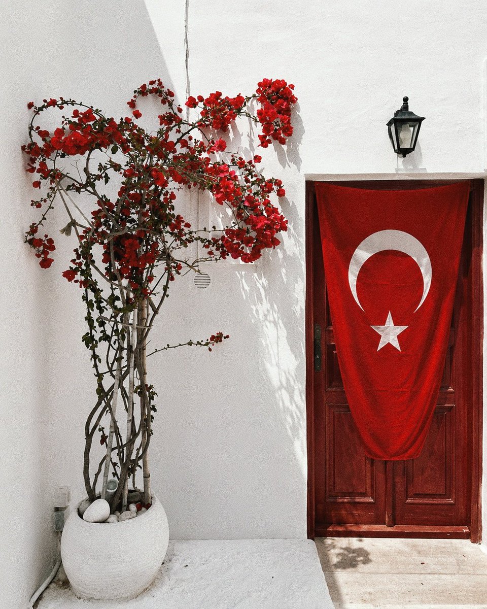 frhatblt's tweet photo. “Senden öte diyâr istemem..” 🇹🇷 https://t.co/AjFcFTaBZE