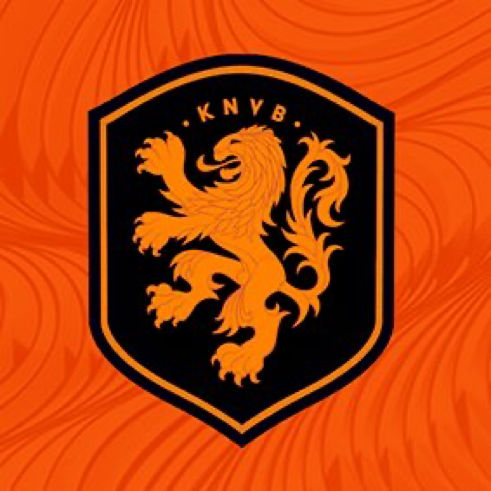 StakeFootball's tweet photo. 🚨🚨| JUST IN: Arne Slot 𝐑𝐄𝐉𝐄𝐂𝐓𝐄𝐃 the Netherlands job, rejecting advances from the Dutch FA.

Slot, cited as favourite to replace Ronald Koeman, said club football still has a lot to offer him. 👀

[@RMCsport] https://t.co/HjDdj2Rer1