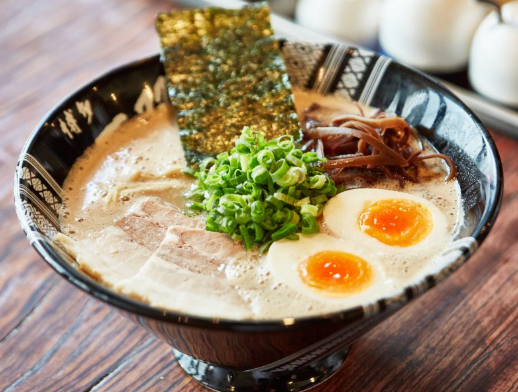 KPHBook's tweet photo. อาหารญี่ปุ่นอร่อย:
"豚骨ラーメンは"
ออกเสียง: Tonkotsu rāmen wa
-น้ำซุปเข้มข้นขุ่นที่ได้จากการเคี่ยวกระดูกหมูด้วยไฟแรงเป็นเวลานาน และเส้นราเมงที่เหนียวนุ่มและบาง
*สื่อการสอนภาษาญี่ปุ่น
ราคาขายปลีก/ส่ง พร้อมส่ง/ส่งจากกทม.
ID LINE: @KPHBook
https://t.co/cZPd1TNxcA
#JLPT #GAT #PAT https://t.co/Ys7SeU9eqj