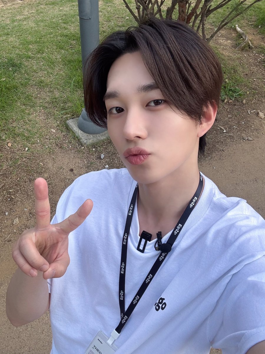 BDDHzzan's tweet photo. 지금부터존예텡,텡,텡 https://t.co/0SRaQEx7JT