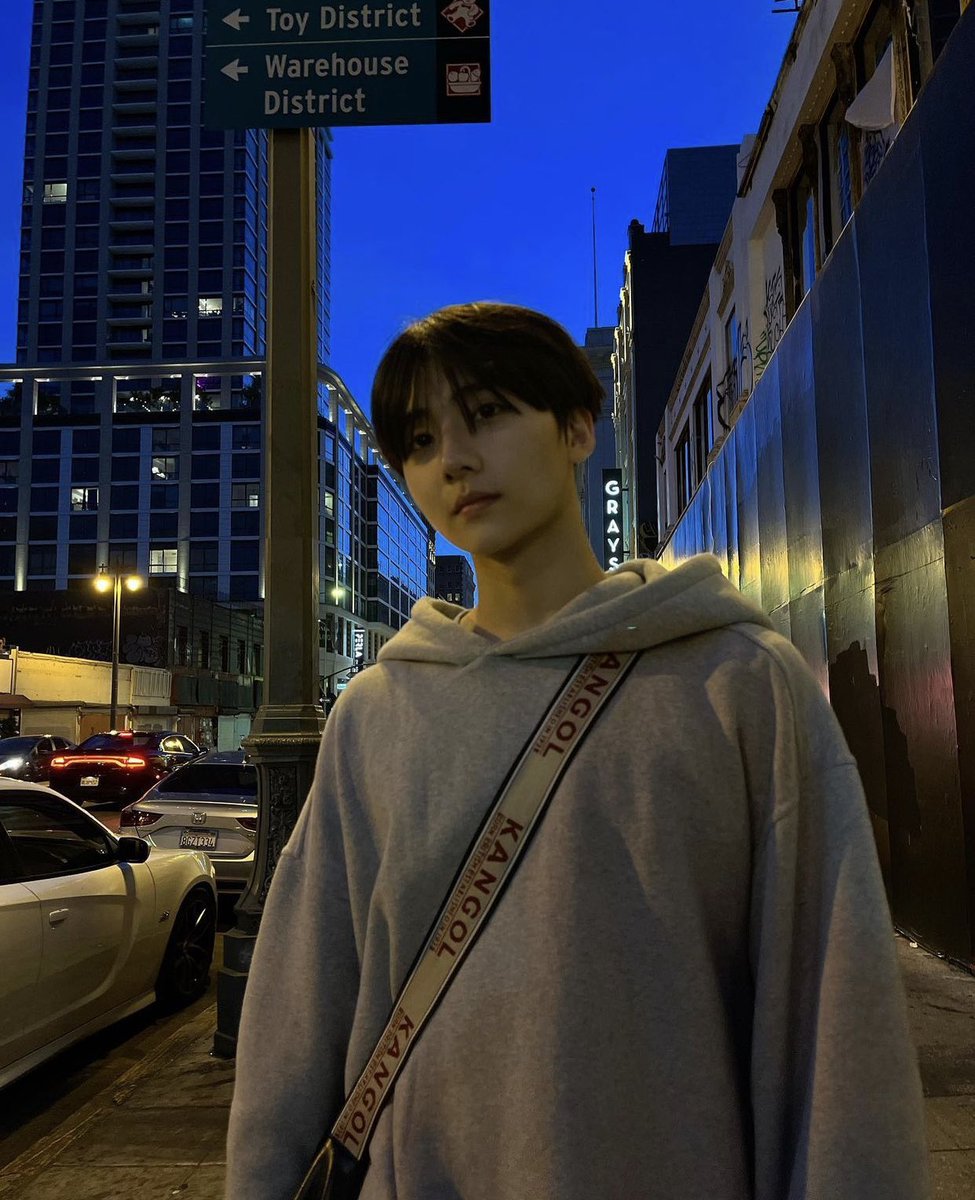 180928_'s tweet photo. 이렇게 아가들이엇는데 ㅜㅜ 무대 잘 하고 오길…ෆ https://t.co/nZcJWfbZwo