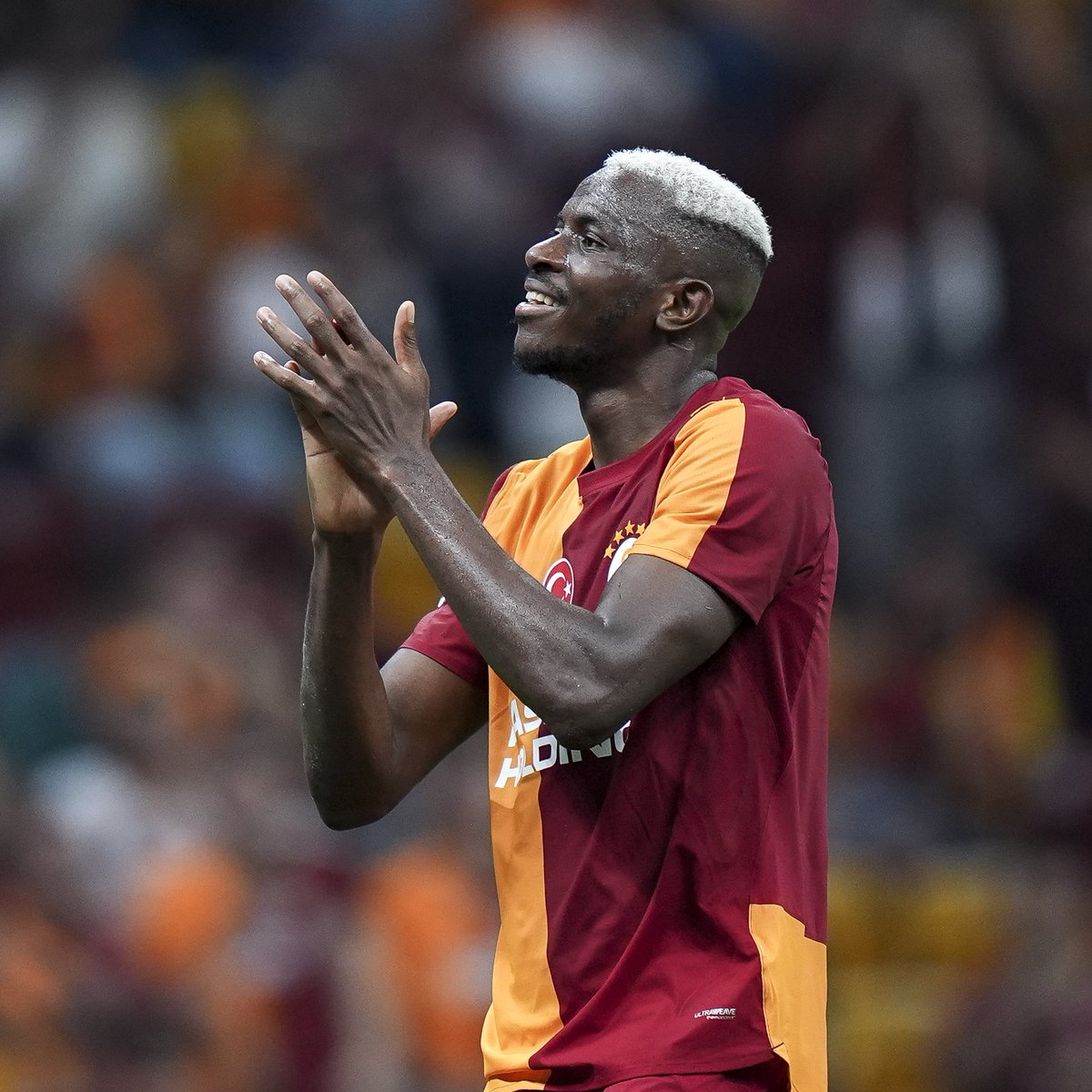 mackolik's tweet photo. Al Hilal, Victor Osimhen ile ilgileniyor.

Galatasaray, 65 milyon euroluk bir teklife sıcak bakıyor.   

📰 Sacha Tavolieri https://t.co/H921Tai5ib
