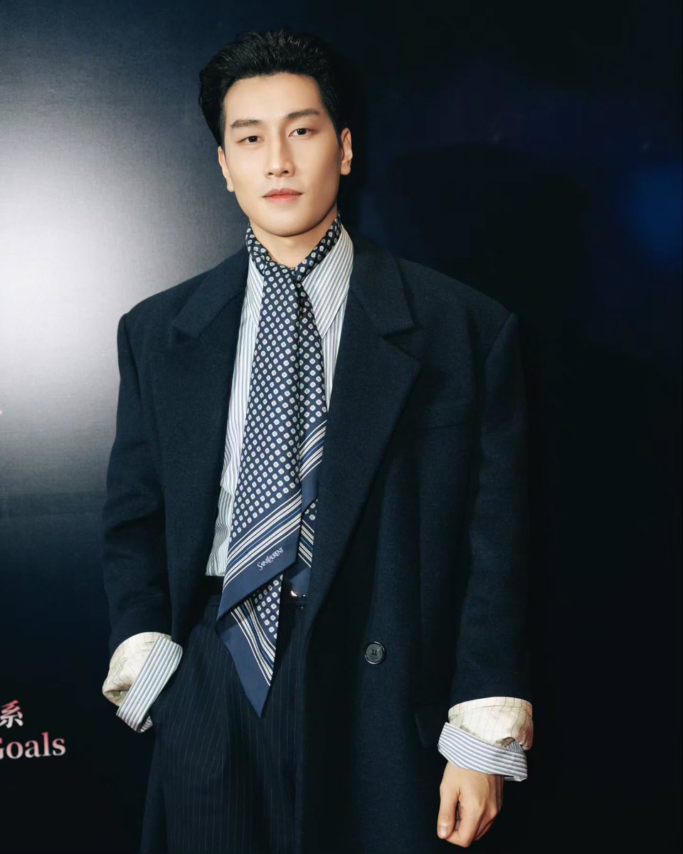 bb25121997's tweet photo. girl.n.gloss IG
11/08/2026

#YSL
#SaintLaurent
#YvesSaintLaurent 
@YSL 

#WeiboGala2026

@biblesumett #BibleWichapas #bsumone https://t.co/31KrZy0W3m