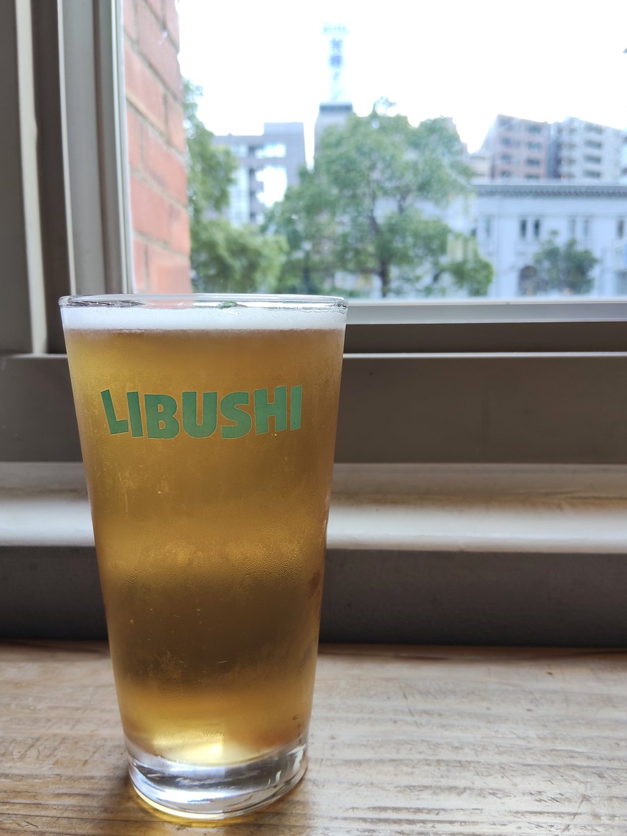 ume_misc_days's tweet photo. 聖地巡礼
混んでる！UC民も来てる！
#LIBUSHI https://t.co/lTiSDiKE4O
