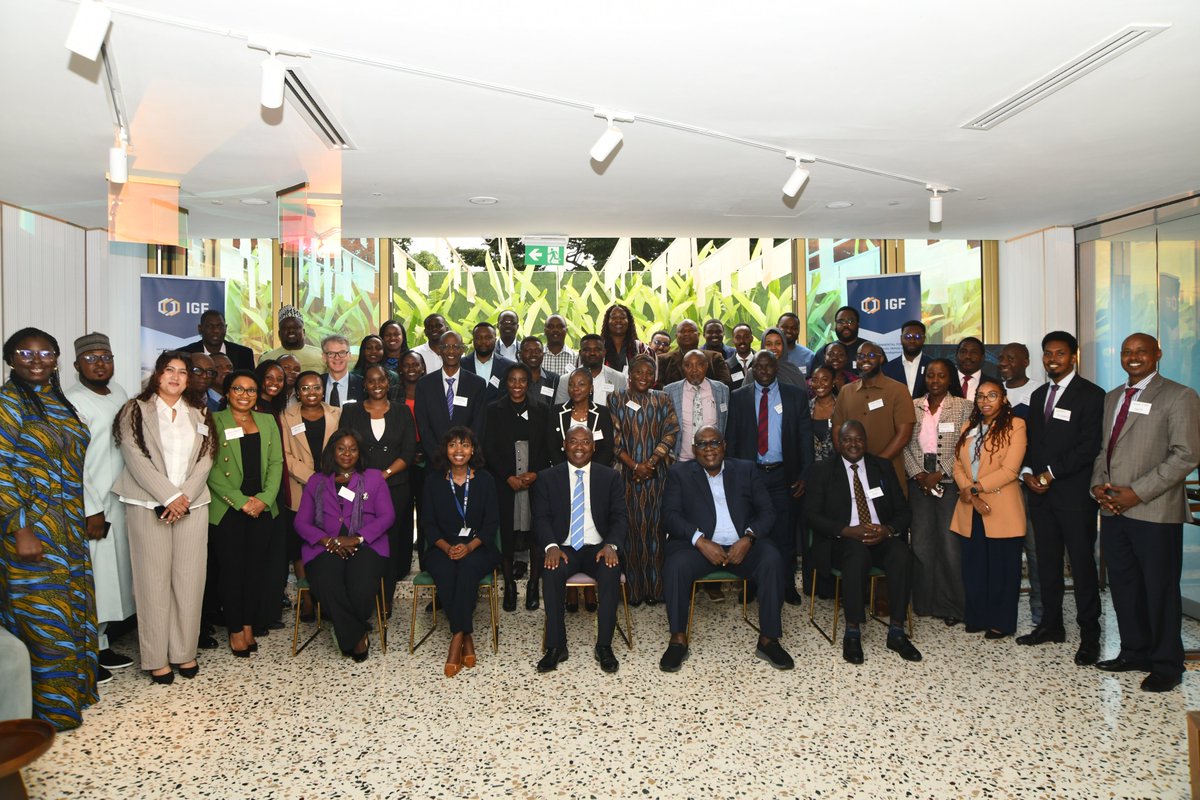 IGFMining's tweet photo. In July, IGF experts partnered with Connex &amp; the African Legal Support Facility for a 5-day workshop in Nairobi, Kenya, training ~50 delegates on negotiating fairer, more sustainable mining agreements 🇰🇪⛏️

More 👇
https://t.co/lXKtwleFvm

#MiningContracts #Kenya https://t.co/oNyyp3hnHM