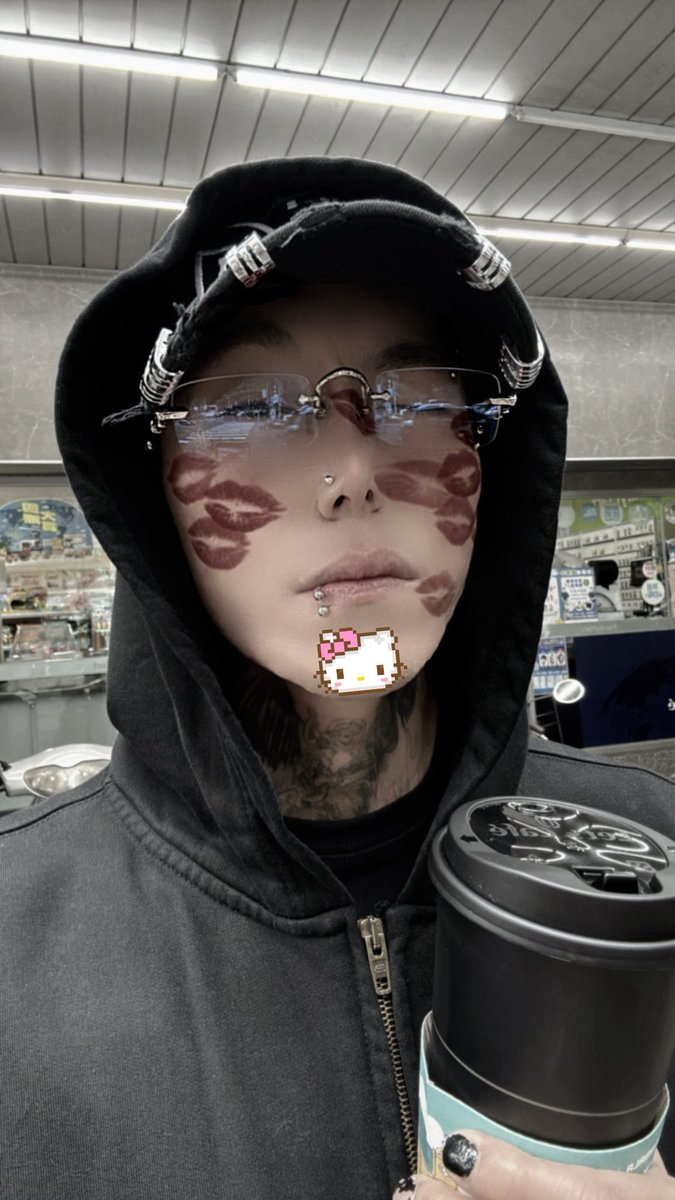 mywtf666's tweet photo. 妳們會跟有環的人：叻叻叻嗎？ https://t.co/jDhnyf512I