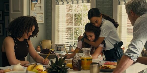 Sir_BiolaPr's tweet photo. Joe in Lioness has a wonderful family. No child is running off to some foolish lover or party in the middle of this disaster like we see in other shows. https://t.co/8cV1aJcaat