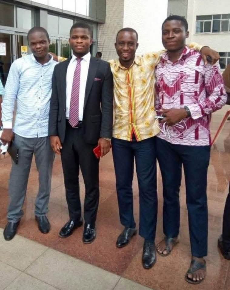 MusahShiraz1's tweet photo. Friends that pull each other along🇬🇭🙏. https://t.co/VJ1obrWWVS
