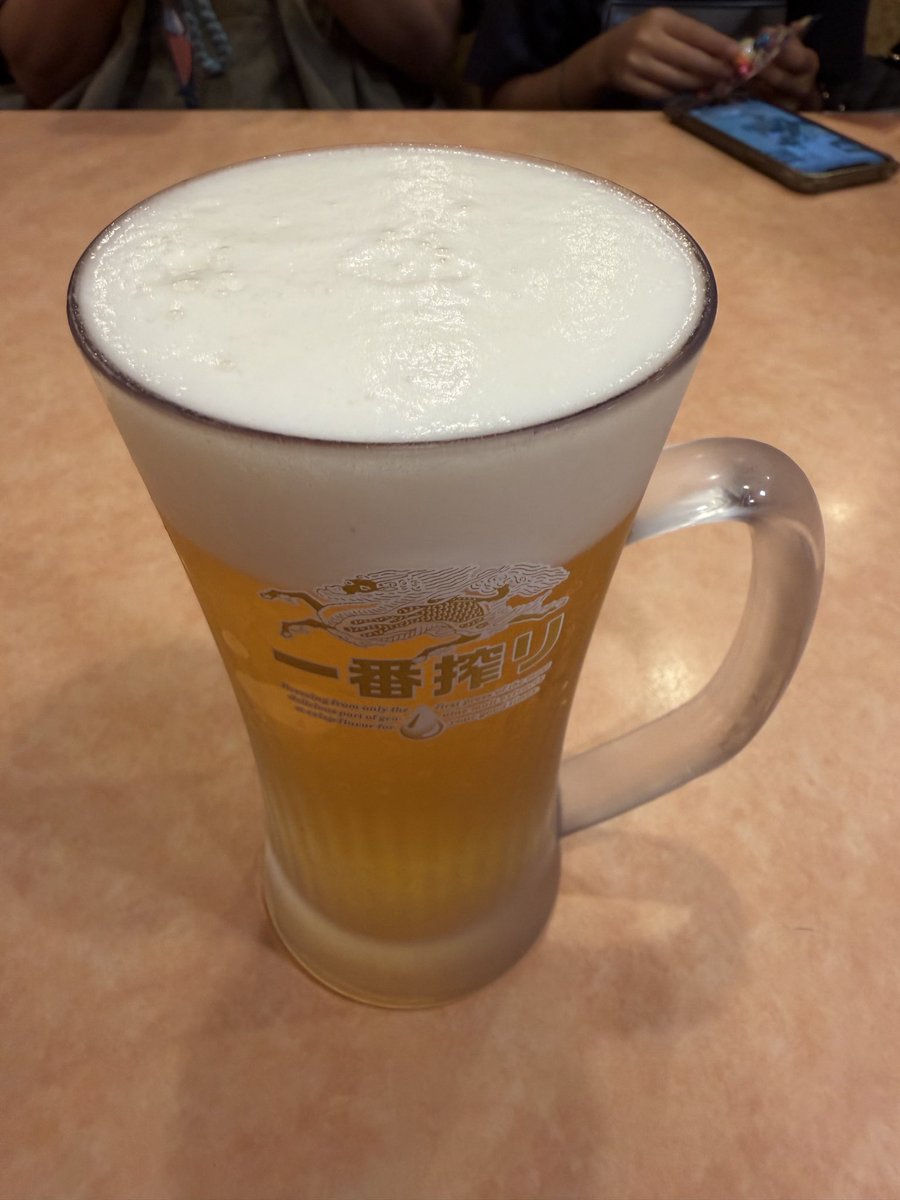 shodenjin's tweet photo. 普段行くサイゼは車なのでアルコールを楽しめませんが、立川に来た時のサイゼは普段飲まない白ワインを飲むことができてとても楽しいです🥂 https://t.co/iWFVy5hAuF
