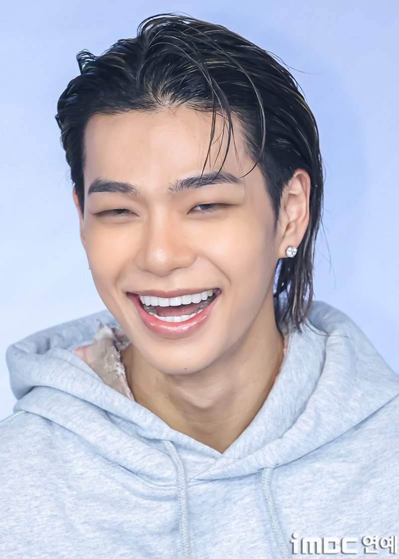 tarzzanpost's tweet photo. HIS SMILE https://t.co/tRxkoUi4Fv
