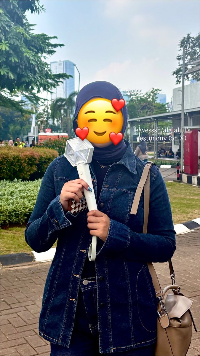 leavesssh's tweet photo. 📍 Proof rent exo lightstick - EXhOrizon Jakarta (Day 1 &amp; Day 2)

By: @leavesssh https://t.co/JGQid6AGcF