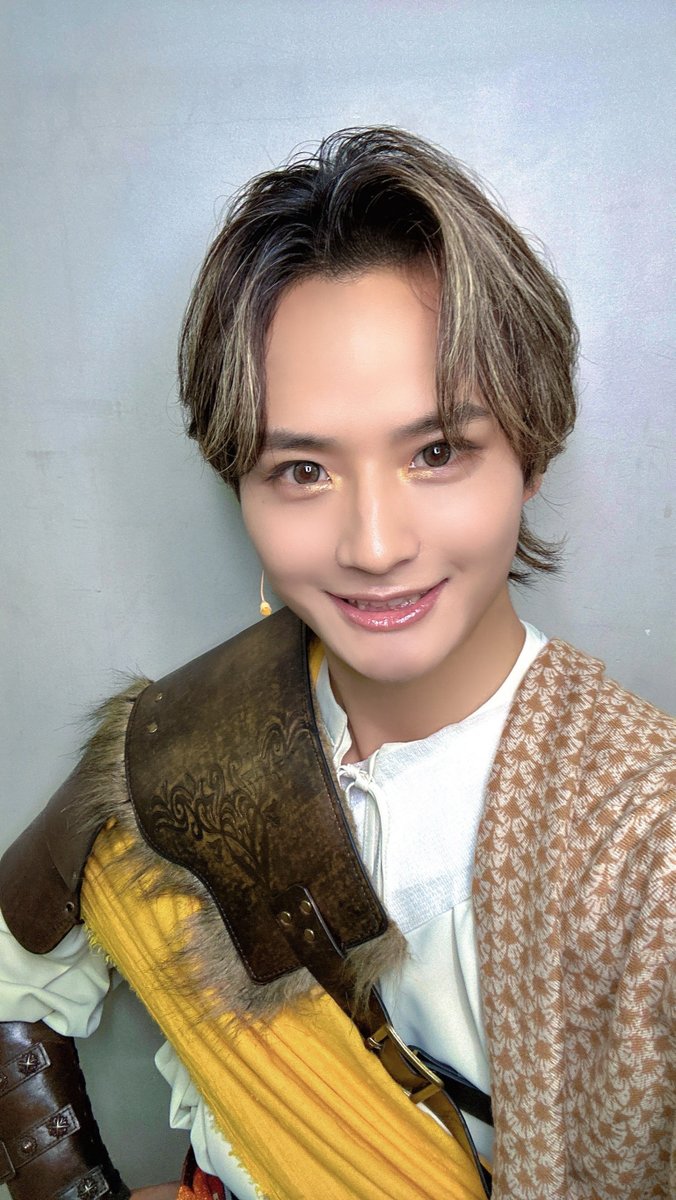 official_DXTEEN's tweet photo. [🐯]

#寺尾香信 #KOSHIN 
#TERAOKOSHIN
💚https://t.co/r1yBzJvkLf

マーダーミステリーシアターありがとうございました！寺尾香信です。
最初はほんとに難しくて、どうなる事かと思いましたが、回を追うごとにみんなどんどん上手くなり、トゥルーエンドにいけることもあってとても楽しかったです！
またマダミスも舞台もぜひ！やりたいな😊

･･━━･･━━･･━━･･━━･･
#DXTEEN 7TH SINGLE "Wanna" ON SALE!🕶️
🎥https://t.co/epyfs8MyxG
🎧https://t.co/jfvf7TBbg6

@THE_TRUE_PIECE
#マーダーミステリー #トゥルピ
#DXTN #DXTEEN_Wanna