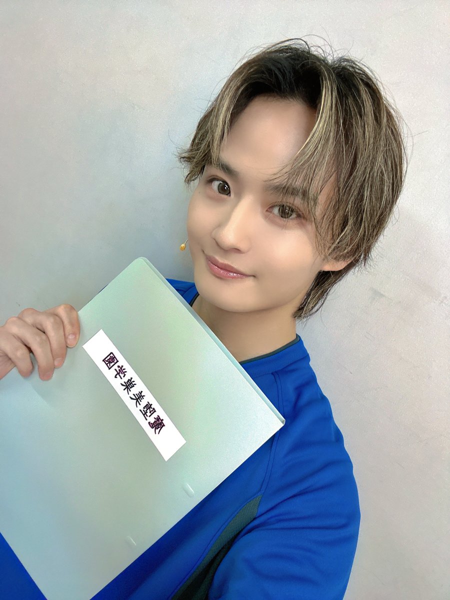 official_DXTEEN's tweet photo. [🐯]

#寺尾香信 #KOSHIN 
#TERAOKOSHIN
💚https://t.co/r1yBzJvkLf

マーダーミステリーシアターありがとうございました！寺尾香信です。
最初はほんとに難しくて、どうなる事かと思いましたが、回を追うごとにみんなどんどん上手くなり、トゥルーエンドにいけることもあってとても楽しかったです！
またマダミスも舞台もぜひ！やりたいな😊

･･━━･･━━･･━━･･━━･･
#DXTEEN 7TH SINGLE "Wanna" ON SALE!🕶️
🎥https://t.co/epyfs8MyxG
🎧https://t.co/jfvf7TBbg6

@THE_TRUE_PIECE
#マーダーミステリー #トゥルピ
#DXTN #DXTEEN_Wanna