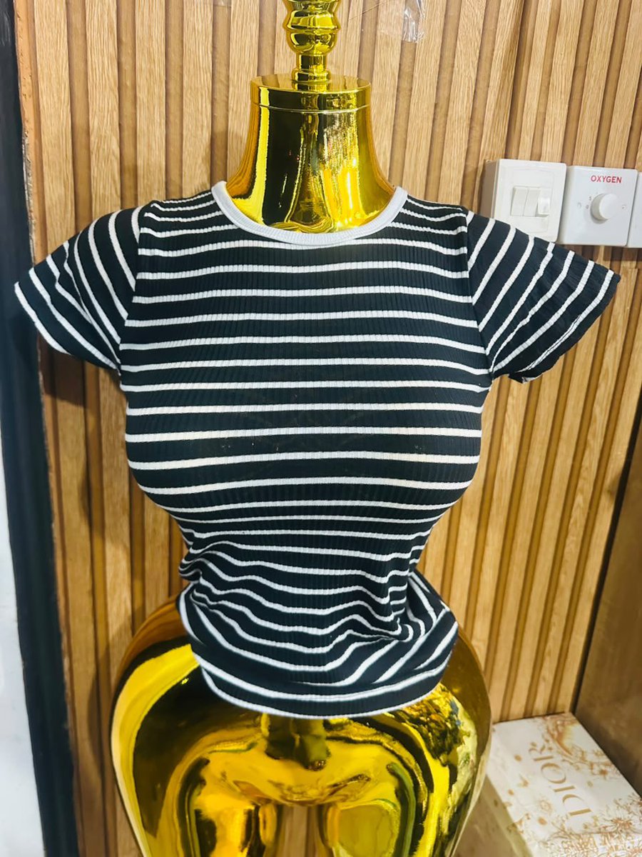 AsheziBlessing's tweet photo. Nigerian made Basic Top🔥🔥
Price: 5k
Wholesale Price: 3,500 Naira only 
( Minimum quantity of 5). https://t.co/DAbvJGp0I1