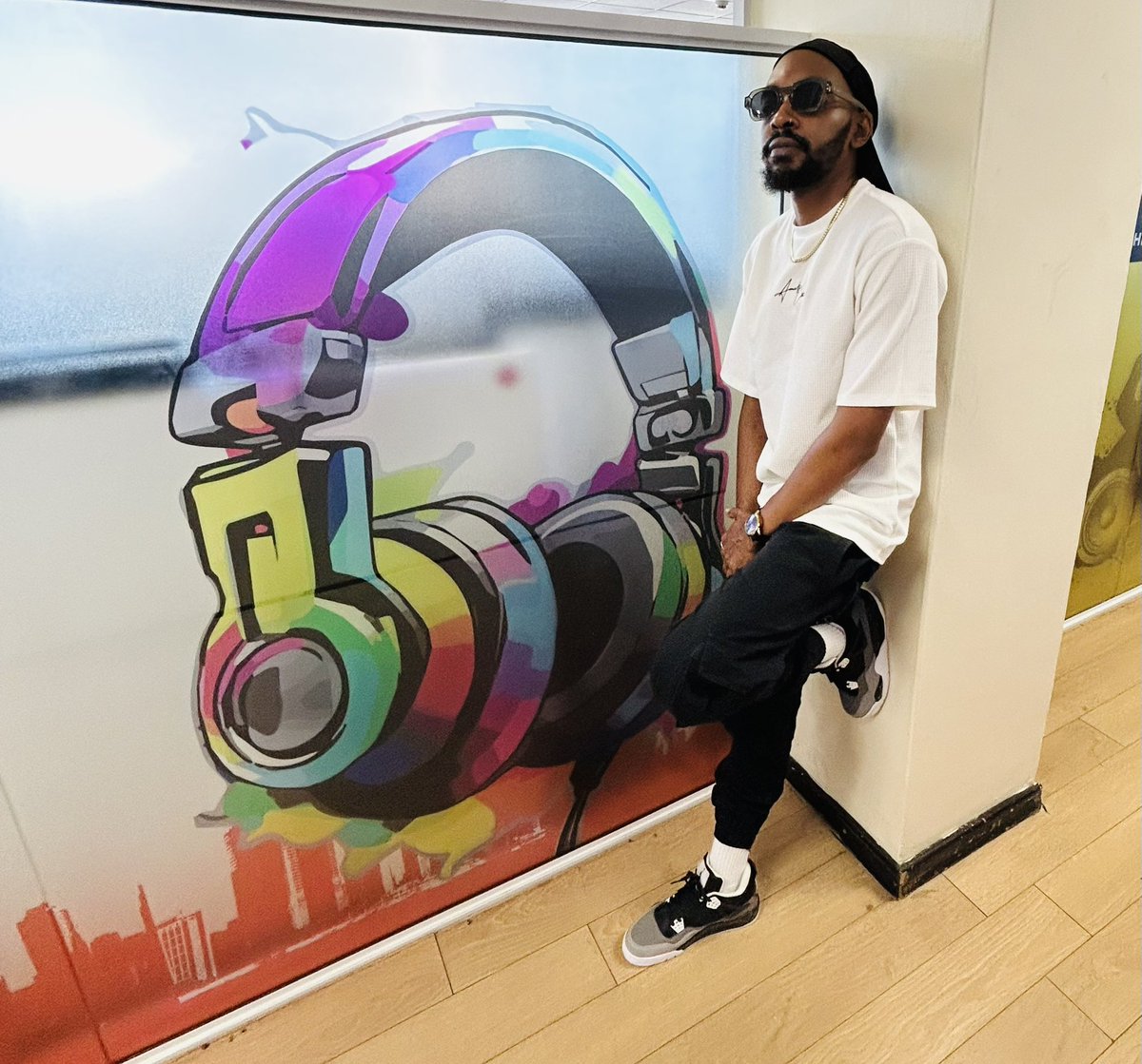 HomeboyzRadio's tweet photo. The Jamsession is ON with Andy Young! 🔥 Tap in, turn it up, where you’re tuned in from?🌍🎧

#JamsessionHbr #andyyoung https://t.co/yo5jgKh56t