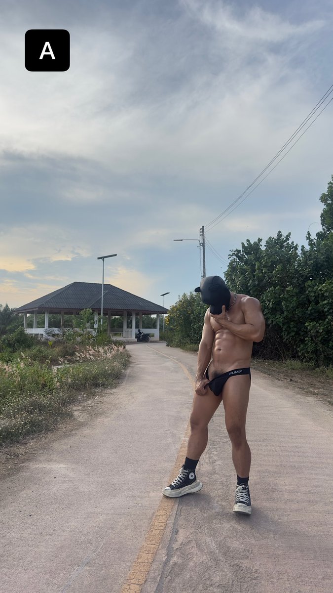 Mala_K_X's tweet photo. ชอบหุ่นผมแบบไหนมากกว่ากัน? 👀

A: 76 kg | หนุบหนับ บึบบับ มีเนื้อมีหนังหน่อย 🐻
B: 72 kg | ลีนขึ้น กล้ามชัดขึ้น ดูกระชับกว่า 💪

A or B?
คอมเมนต์บอกผมหน่อยครับ 👇

Which physique do you like more? 👀

A: 76 kg | Soft, a bit chunky, more body mass 🐻
B: 72 kg | Leaner, more defined muscles, tighter look 💪

A or B?
Let me know in the comments 👇