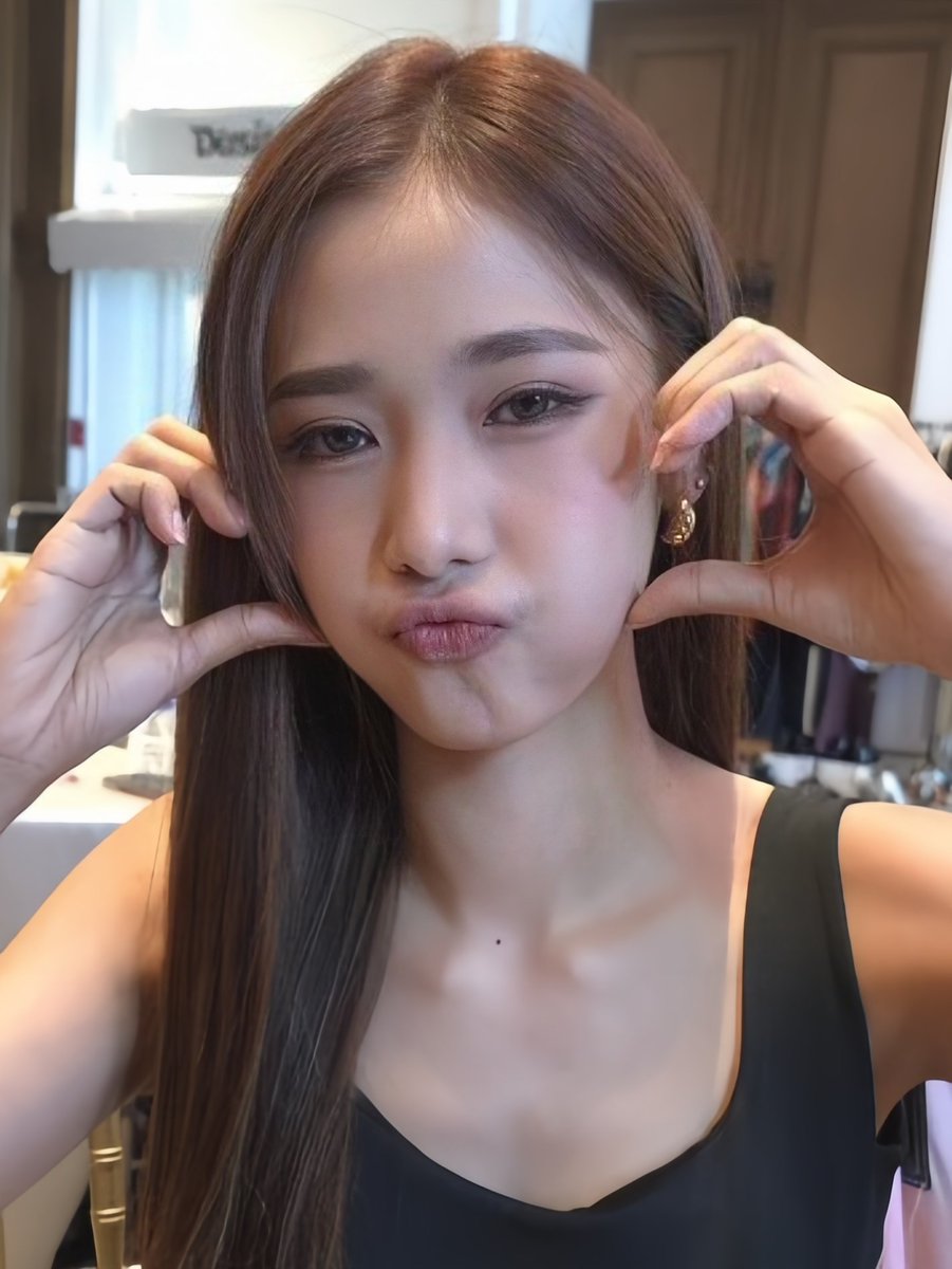 zoey_oc's tweet photo. มาดามน้องเจ                                    ฟีมฟีม

#filmracha https://t.co/0OPpuB37iP