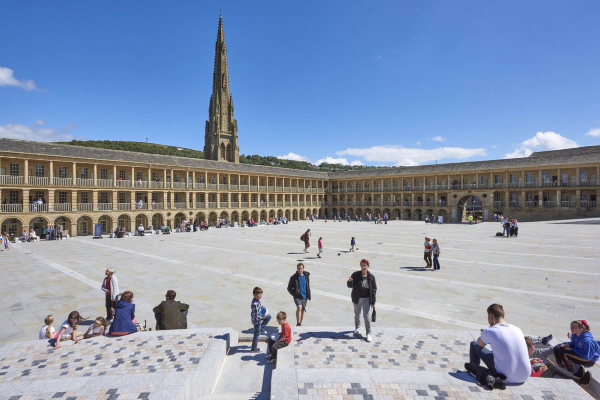 createstreets's tweet photo. This is the Piece Hall in Halifax, Yorkshire.  It survives comparison with Piazza San Marco in Venice.  

It should be one of England’s, indeed Europe's, most famous buildings.  That it is not tells us much about the need for a politics of PLACE as @andyburnham rightly says. 

If you have not visited, you should go.