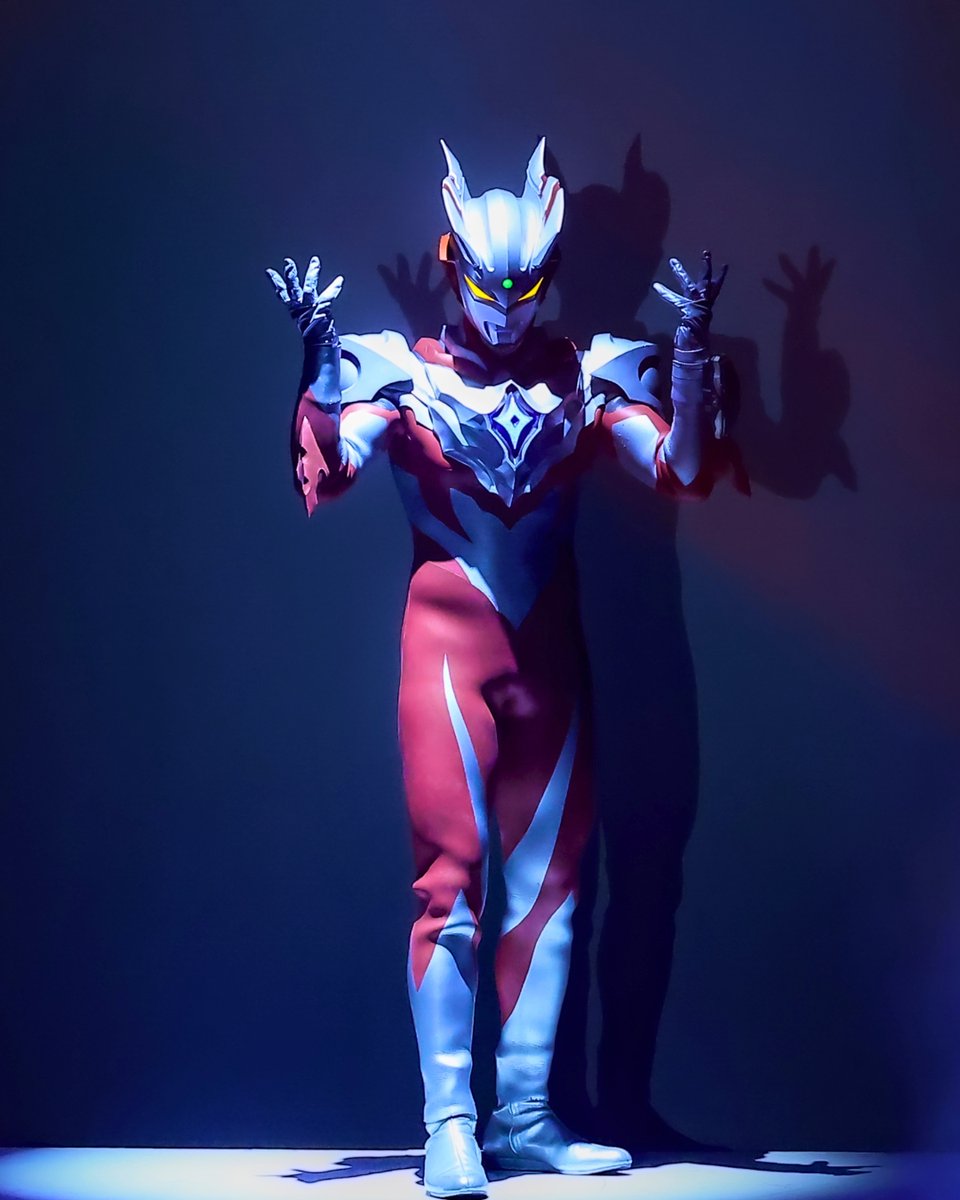 TsuburayaGlobal's tweet photo. 20,000 years ahead. Now taking the stage with his newest power.
Zero Cosmo Rise. 🤟💫

Have you witnessed him in action? ⚡

#UltramanZero https://t.co/jcvDgHC7Br