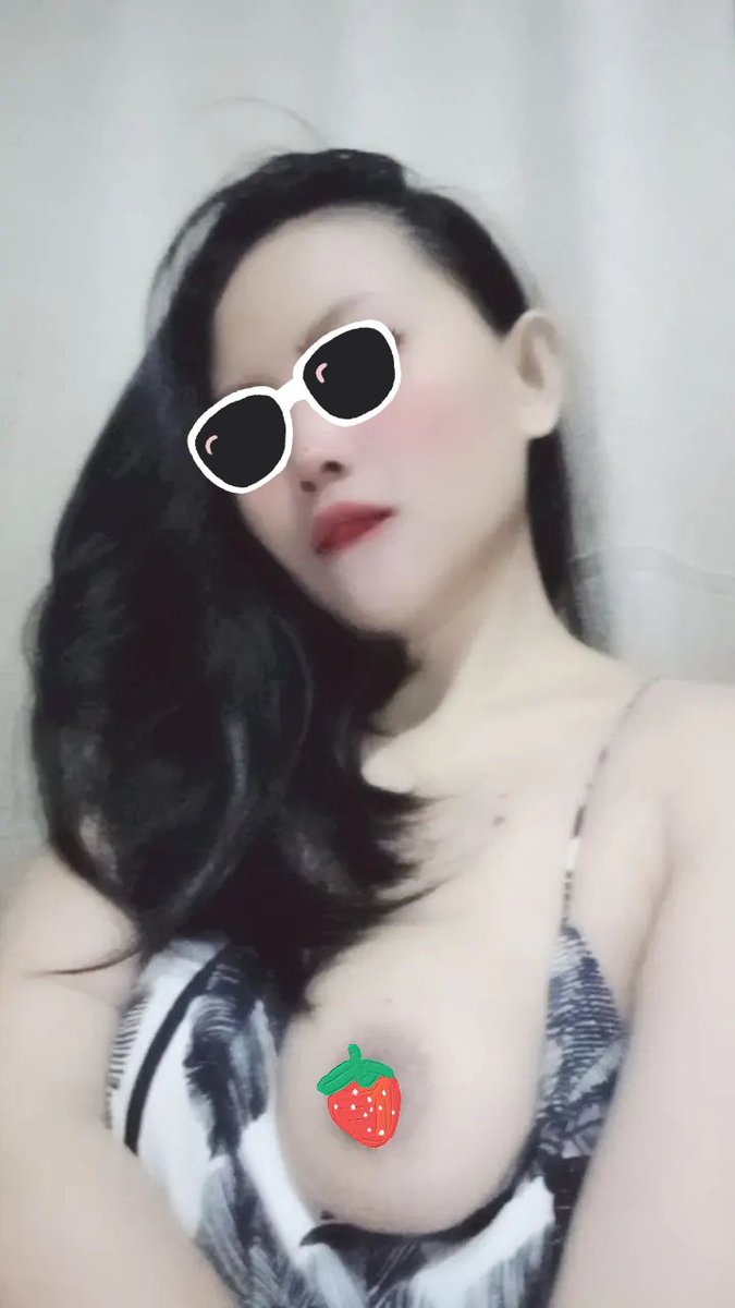 Gynaeca's tweet photo. Selamat malam kamisan 😘 https://t.co/r49oNdTDVH