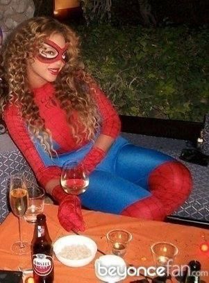 aboveyoursins's tweet photo. my close and personal friend, spideryoncé ♡ https://t.co/2T2x28Lzmj