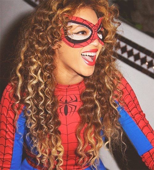 aboveyoursins's tweet photo. my close and personal friend, spideryoncé ♡ https://t.co/2T2x28Lzmj