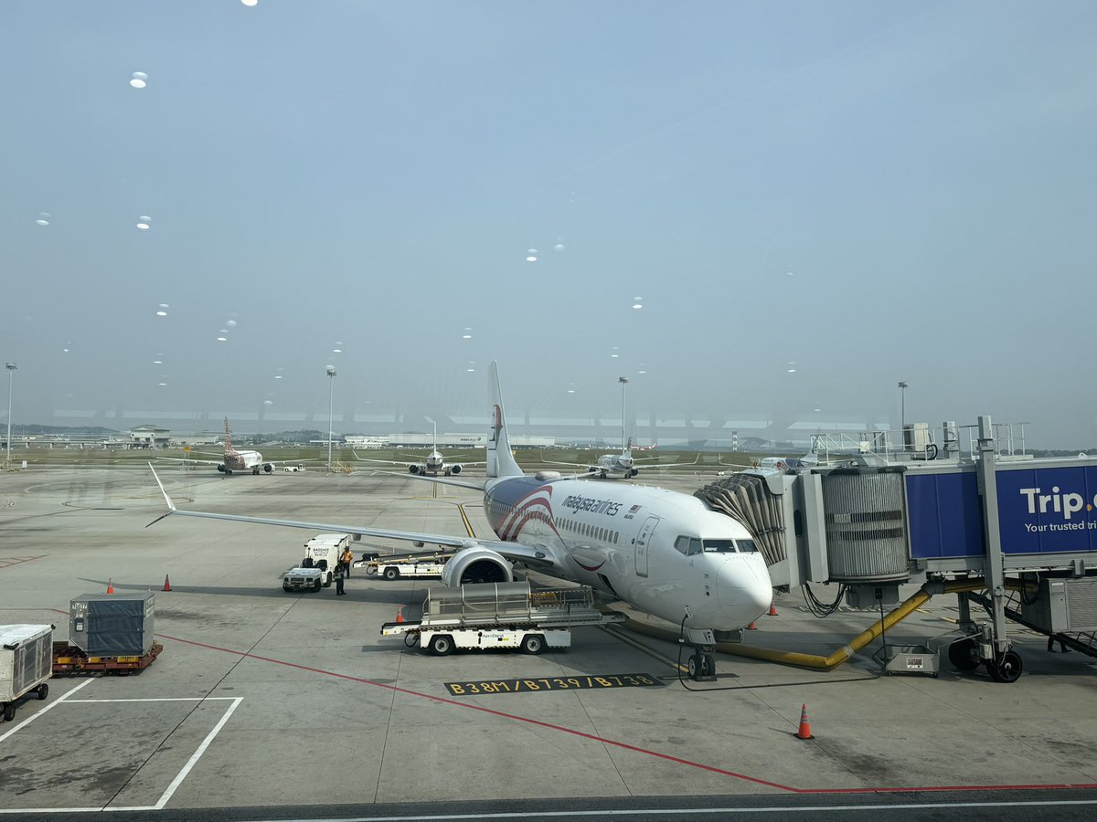 Go_World_Go's tweet photo. 6本目
クアラルンプール🇲🇾からホーチミン🇻🇳へ

#KUL
#SGN
#マレーシア
#ベトナム https://t.co/QFQ4IQ2oRD