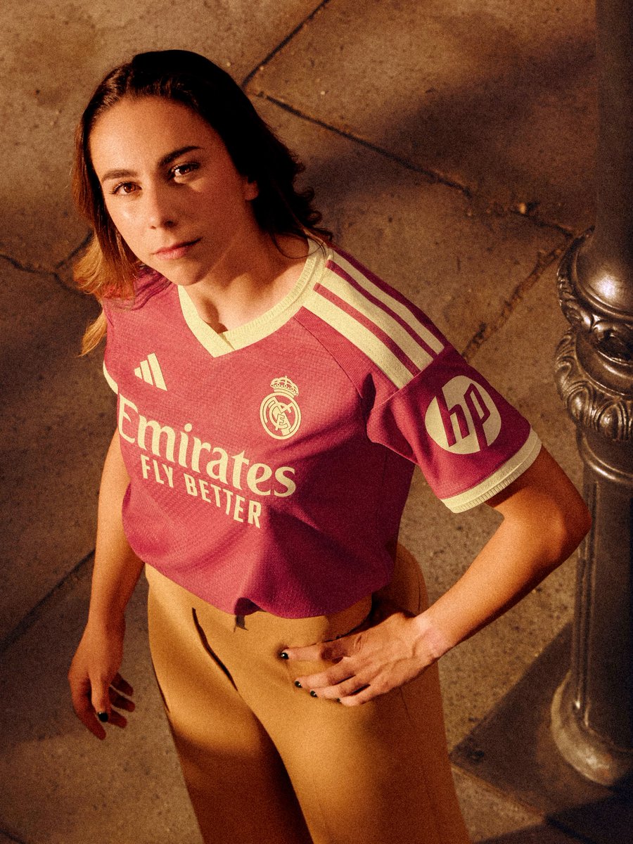 RezfikoP's tweet photo. El Real Madrid y adidas presentan la tercera equipación para la temporada 2026/27 🩷✨

#HalaMadrid #RealMadrid #Madridistas #adidasFootball https://t.co/J2MQ2ApDB8