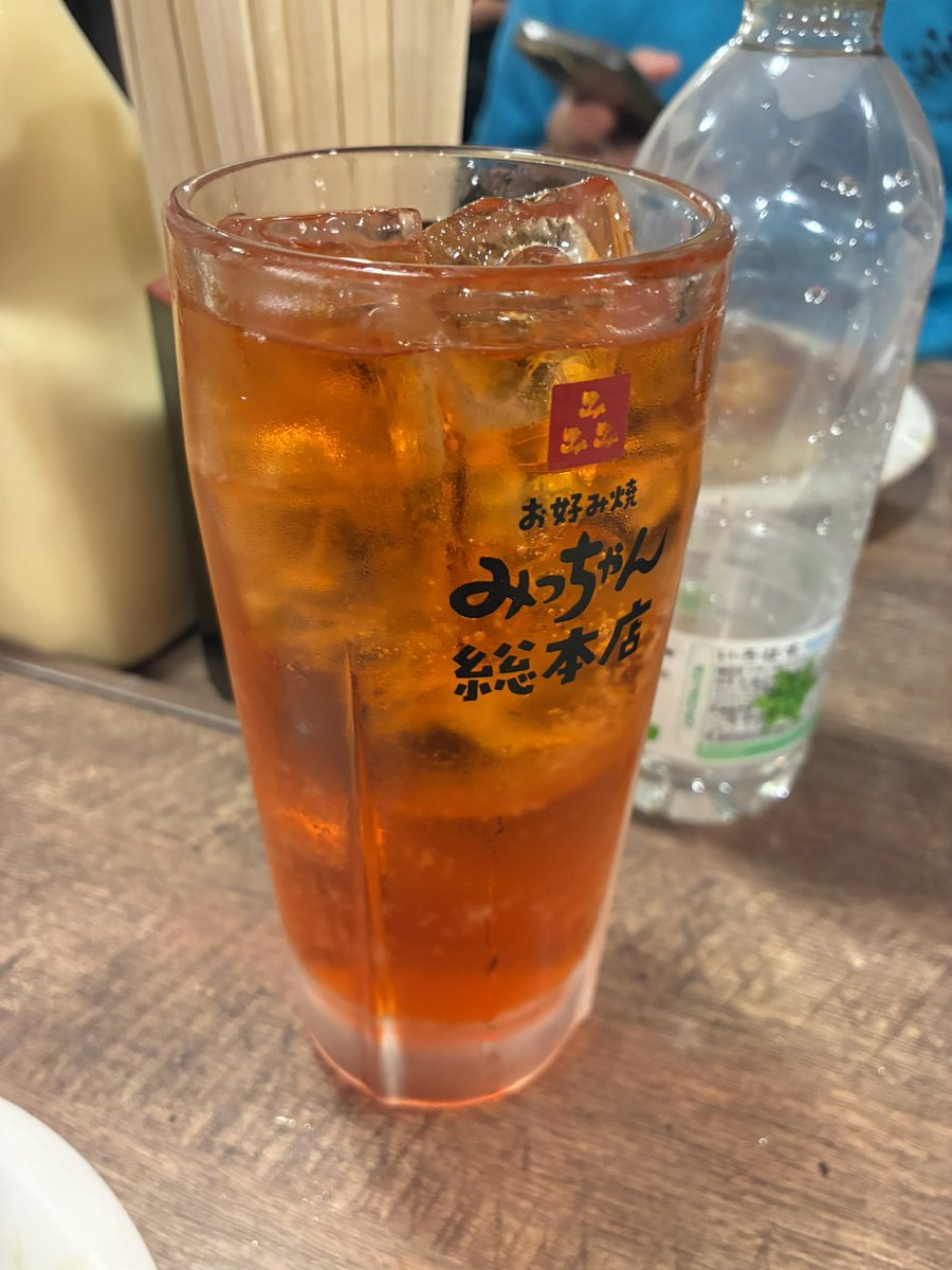 nao7142's tweet photo. カープサワーはいちごシロップサワーでした。
シロップの濃い甘さなので好みが分かれるかも。 https://t.co/7zfDhUOMCO