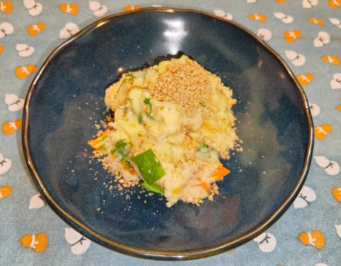 webihashi's tweet photo. 梅干しのポテトサラダ🥗
さっぱりの奥に旨みがあります。
風味が増すのですりごまは
「思ってる倍」かけます。
#ポテサラ https://t.co/SaOEX44NKK