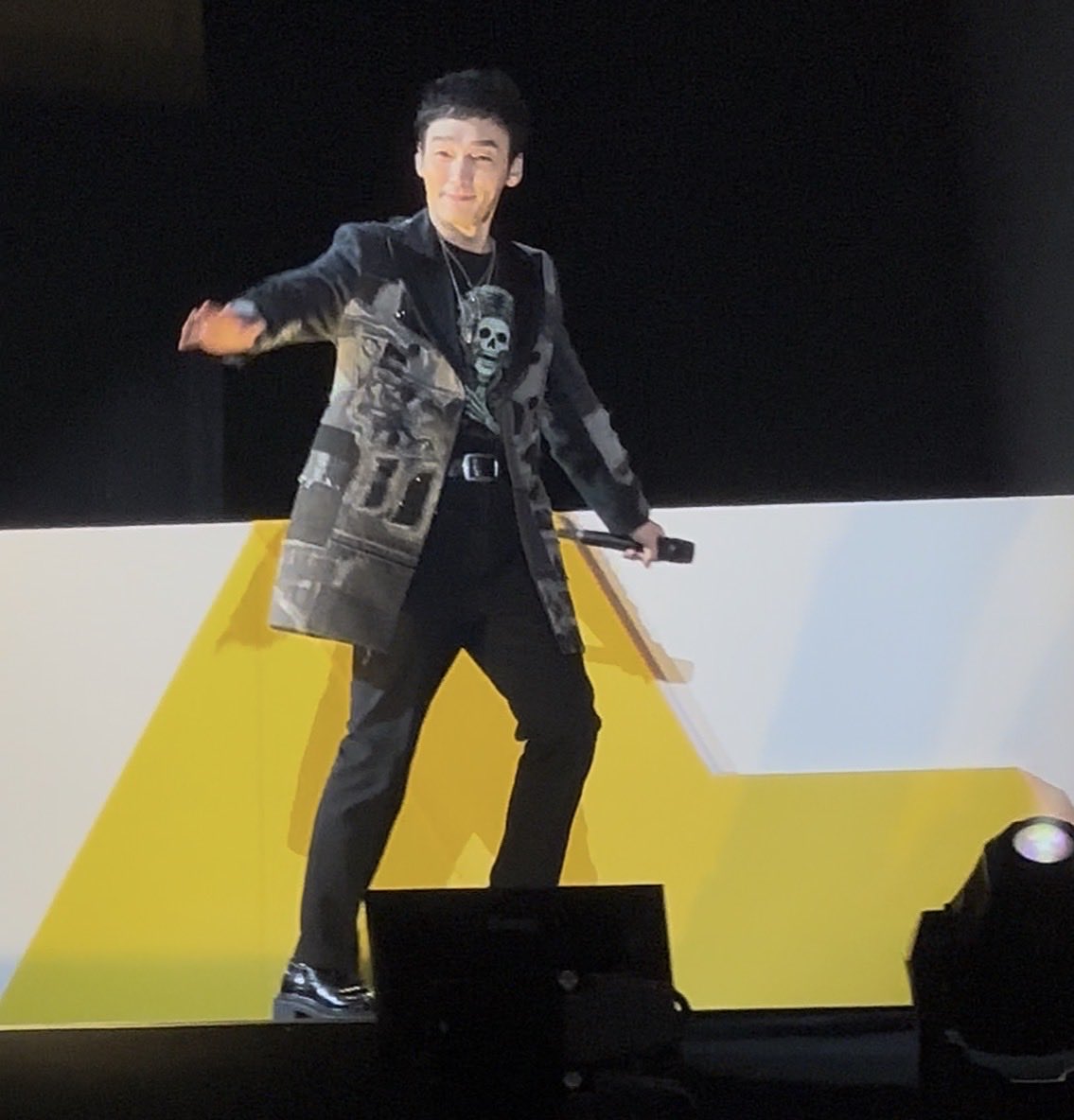Meetan244's tweet photo. あーーめちゃめちゃ楽しかったーー！
お見送りつよぽんでありがとうの気持ち♡
全力でスパイダー挑んだら、お主やる気だな？みたいな顔でロックオンされ予想以上の反応で全力で返してくれた😳
すごい顔してたけど最高のエンターテイナーでした🤣
#NAKAMAtoMEETING_vol5 https://t.co/vlLQqSSgbI