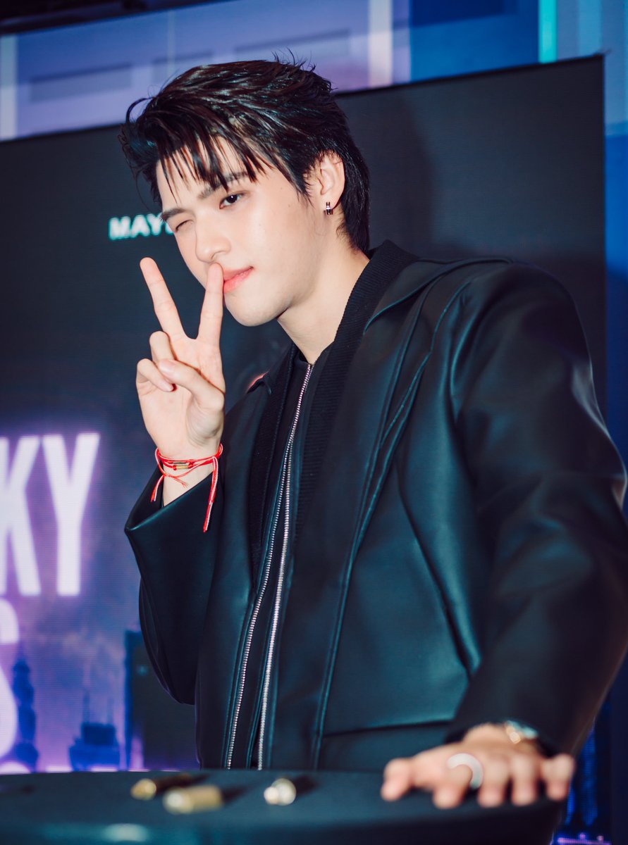 forskynani_'s tweet photo. lambolehfilms IG
🔗 https://t.co/hjTkaNzXx0

In frame: skywongravee in maybelline sunway_pyramid 

SKY X MAYBELLINE MATTE MAX

#MaybellineMalaysiaXSky
#MaybellineMalaysia 
#GoMaxOrGoHome 
#skywongravee https://t.co/znr0KiWxWW