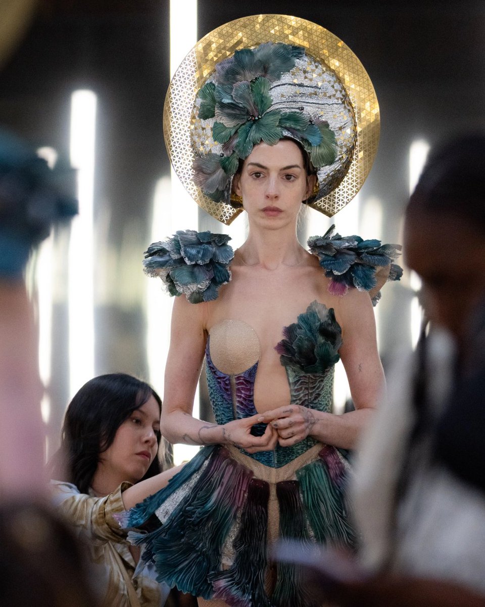 CinesRenoir's tweet photo. Post appreciation de Anne Hathaway sirviendo talento en tres películas de nuestra cartelera: 

🔹El final de Oak Street
🔹 Mother Mary
🔹 La Odisea https://t.co/8Gxdvt6pM7