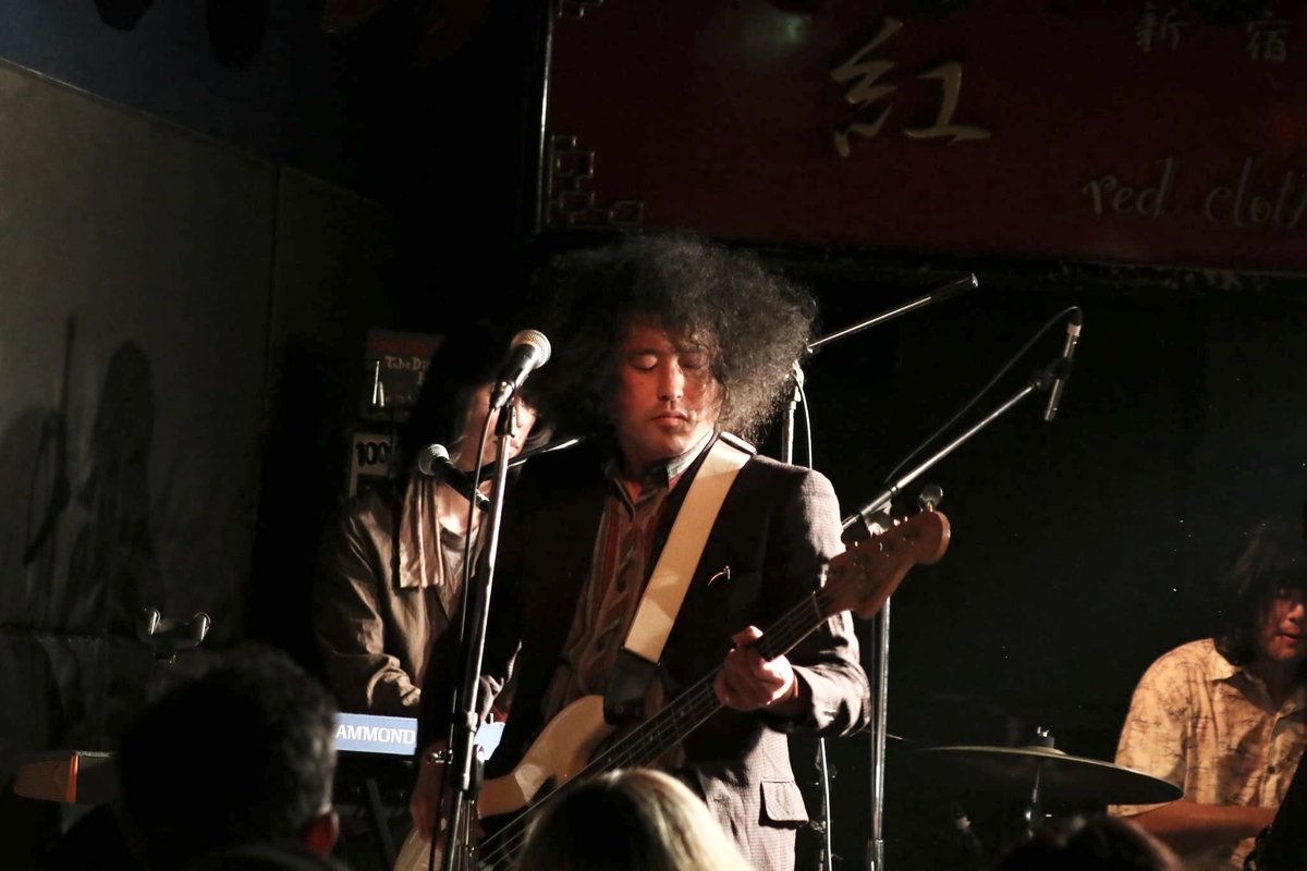 matudobasho's tweet photo. 円盤少女×ニーネ 2MAN LIVE 『TOON TONE CAMERA』⑥ 兎追いし金山
#円盤少女
#ステージ登場の仕方が堂々としている https://t.co/ftpdFeAAV4