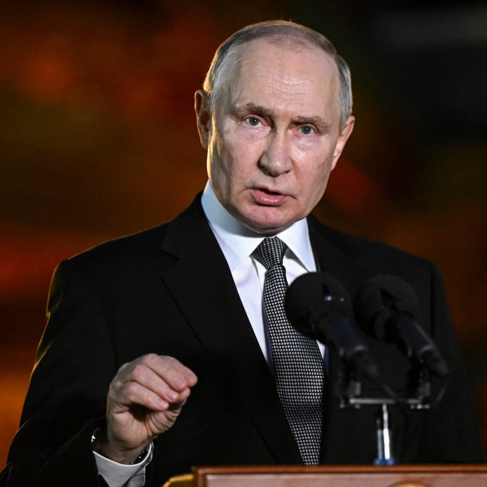 itsfirefeed's tweet photo. 🚨🇷🇺 PUTIN THREATENS WESTERN COUNTRIES

Russia's President Putin says "we will promptly retaliate if any western country seizes Russian commercial vessels." https://t.co/hbokGOXOie