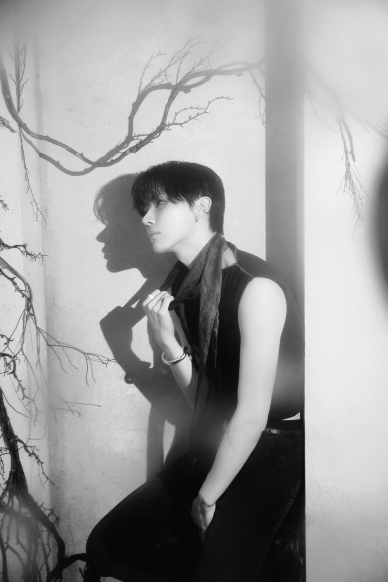 Acasia079's tweet photo. KR 2nd Mini Album 'Mark on Me' 
Concept Photo TAME ME ver. 2

#니콜라스 #NICHOLAS #ニコラス #王奕翔
#MarkonMe #andTEAM #앤팀 
#andTEAM_MarkonMe https://t.co/sBuAJFrqGy