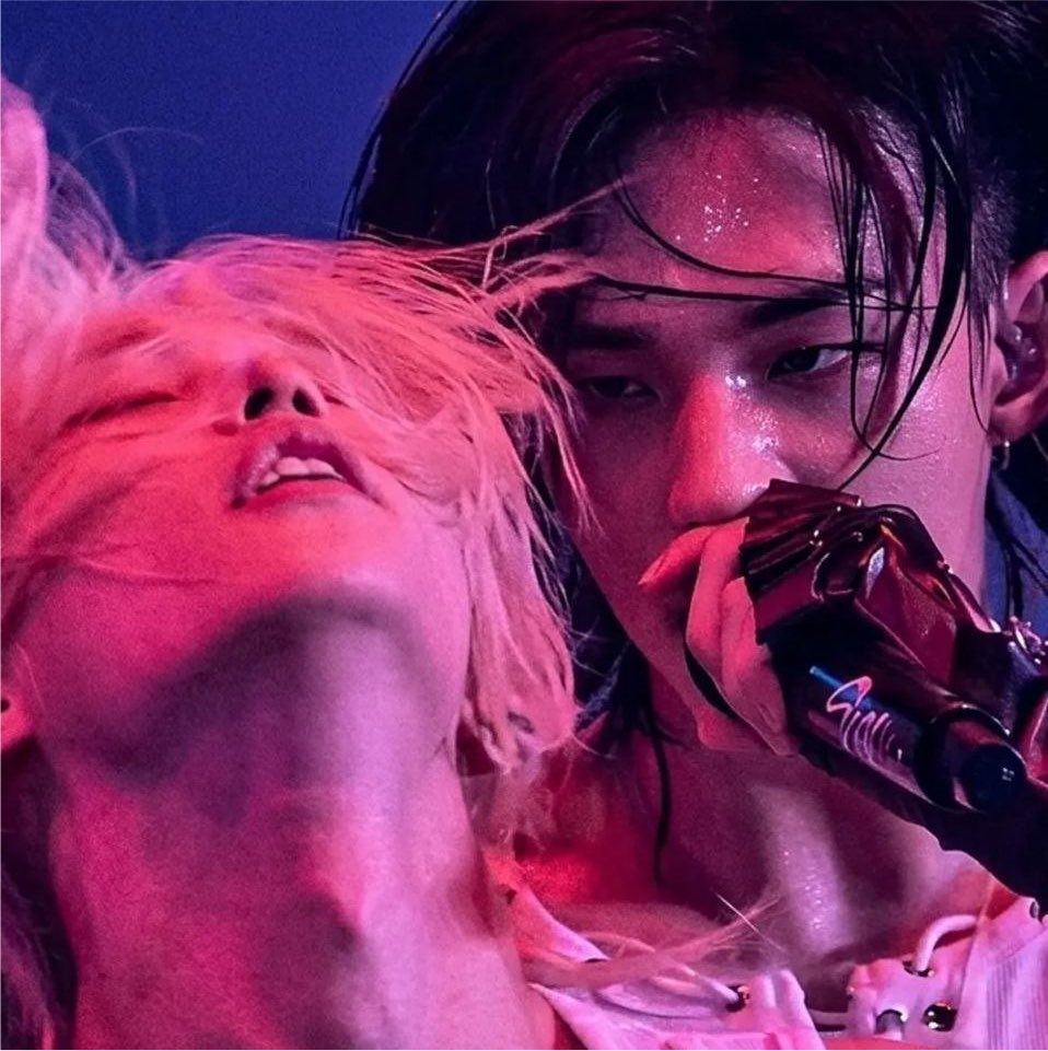 jinnieXbbokie's tweet photo. GUYS DO WE THINK HE SAW THIS?! 😭 https://t.co/asGEaykoeK